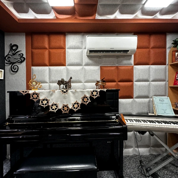 Babaeian Studio 2000x2000 -02